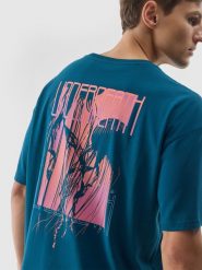 4F T-shirt z nadrukiem męski - morski S. Niebieskie koszulki sportowe męskie 4f, m, z aplikacjami, z bawełny, klasyczne, bez kołnierzyka. Za 69.99 zł.