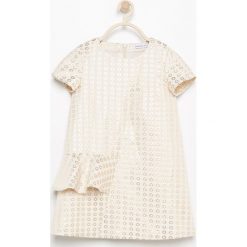 Sukienka z falbankami - Kremowy. Sukienki damskie marki Reserved. W wyprzedaży za 29.99 zł.