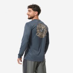 Koszulka UV surfingowa męska Decathlon Water T-shirt Surfwchill długi rękaw. Szare koszulki sportowe męskie Decathlon, m, bez wzorów, z dzianiny, sportowe, bez kołnierzyka. Za 59.99 zł.