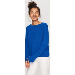 Sweter z zabudowanym dekoltem - Niebieski. Swetry damskie marki Reserved. W wyprzedaży za 39.99 zł.
