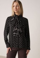 Czarna Wiskozowa Koszula w Kropki ze Stójką z Ozdobnymi Falbanami Isamene. Czarne bluzki damskie Born2be, m, bez wzorów, z jeansu, klasyczne, bez kołnierzyka, bez ramiączek. Za 139.99 zł.