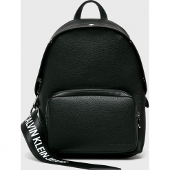 Calvin Klein Jeans - Plecak. Czarne plecaki damskie Calvin Klein Jeans, z jeansu. Za 649.90 zł.