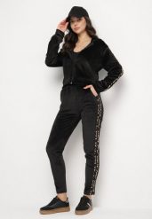 Czarny Welurowy Komplet Dresowy z Lampasem w Panterkę Spodnie i Bluza Elliorielle. Czarne bluzy damskie Born2be, l, bez wzorów, z dresówki, z kapturem. Za 79.99 zł.