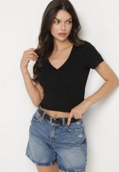 Czarny Prążkowany T-shirt z Bawełny z Dekoltem w Serek Filunira. Czarne bluzki damskie Born2be, l, bez wzorów, z bawełny, eleganckie, bez kołnierzyka. Za 39.99 zł.