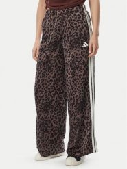 Adidas Spodnie dresowe Adidas Spw Wide Leg Trousers KV0910 Brązowy Loose Fit. Brązowe spodnie dresowe damskie Adidas, s, bez wzorów, z dresówki. Za 259.99 zł.