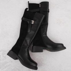 Skórzane kozaki damskie oficerki czarne Filippo DKZ6404. Czarne kozaki damskie Filippo, ze skóry ekologicznej, bez obcasa. Za 245.99 zł.