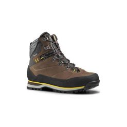Buty trekkingowe wysokie TREK 900 męskie. Brązowe trekkingi męskie FORCLAZ, trekkingowe. Za 599.99 zł.