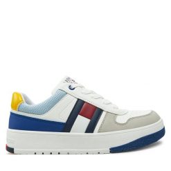 Sneakersy Tommy Hilfiger. Białe trampki i tenisówki chłopięce Tommy Hilfiger, bez wzorów, bez zapięcia. Za 259.99 zł.