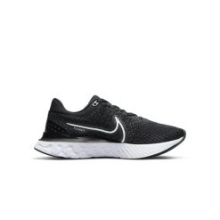 Buty do biegania Kobieta Nike React Infinity Run 3 S czarny. Czarne obuwie sportowe damskie Nike, bez wzorów, do biegania. W wyprzedaży za 536.70 zł.