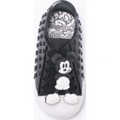 Melissa - Tenisówki dziecięce Polibolha + Disney. Czerwone buty sportowe dziewczęce Melissa, bez wzorów, z kauczuku, bez zapięcia. W wyprzedaży za 239.90 zł.