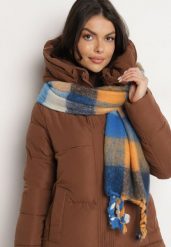 Niebiesko-Granatowy Szalik w Kratę z Ozdobną Plecionką Eveltinae. Niebieskie szaliki i chusty damskie Born2be, bez wzorów, z jeansu, eleganckie. Za 39.99 zł.