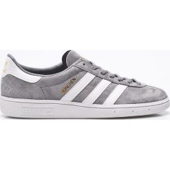 Adidas Originals - Buty. Szare buty sportowe męskie adidas Originals, z materiału. W wyprzedaży za 299.90 zł.