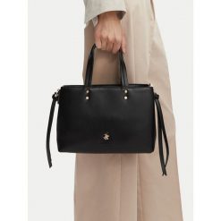 Torebka Beverly Hills Polo Club. Czarne torebki do ręki damskie Beverly Hills Polo Club, bez wzorów, klasyczne, bez dodatków. Za 249.99 zł.