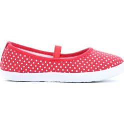 Czerwone Tenisówki Jump 'N' Run. Buty sportowe dziewczęce marki Born2be. Za 19.99 zł.
