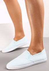 Zielone Wsuwane Tenisówki Materiałowe Jaylisa. Zielone trampki i tenisówki damskie Renee, bez wzorów, z materiału, bez zapięcia. Za 39.99 zł.