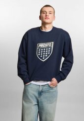 Bluza sportowa męska Prosto Shield Big bez kaptura. Niebieskie bluzy męskie Prosto., l, z aplikacjami, z bawełny, bez kaptura. Za 254.99 zł.