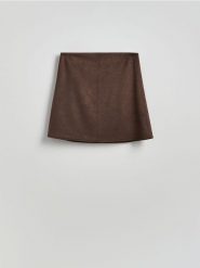 Spódnica mini z imitacji zamszu - ciemnobrązowy. Brązowe spódnice damskie Reserved, l, bez wzorów, mini, rozkloszowane. W wyprzedaży za 69.99 zł.