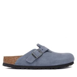 Klapki Birkenstock. Niebieskie klapki damskie Birkenstock, bez wzorów, bez obcasa. Za 694.99 zł.