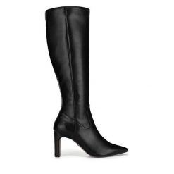 Kozaki Nine West. Czarne kozaki damskie Nine West, bez obcasa, na słupku. Za 299.99 zł.
