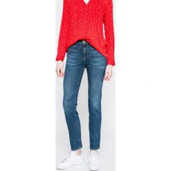 Wrangler - Jeansy. Jeansy damskie marki Wrangler. W wyprzedaży za 299.90 zł.
