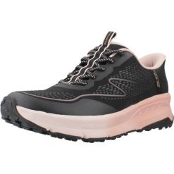 Buty SKECHERS SLIP-INS SWITCH BACK Czarny. Czarne trampki i tenisówki damskie Skechers, bez wzorów, z materiału, bez zapięcia. Za 379.99 zł.