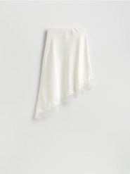 Asymetryczna spódnica z koronką - złamana biel. Spódnice damskie Reserved, l, bez wzorów, z koronki, asymetryczne. Za 99.99 zł.