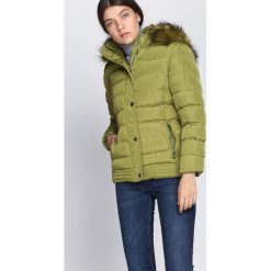 Zielona Kurtka Go Slowly. Zielone kurtki damskie Born2be, na zimę, m, bez wzorów, bez kaptura. Za 149.99 zł.