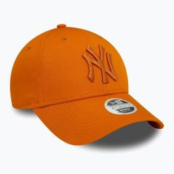 Czapka z daszkiem damska New Era League Essential 9FORTY New York Yankees. Brązowe czapki i kapelusze damskie New Era, na zimę, bez wzorów. Za 109.99 zł.