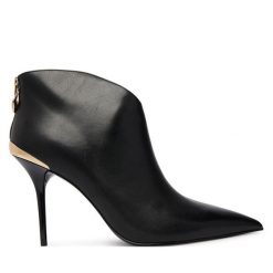 Botki LOVE MOSCHINO. Czarne botki damskie Love Moschino, bez obcasa, na szpilce, bez zapięcia. Za 1,339.00 zł.