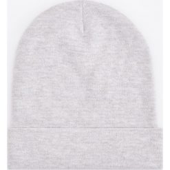 Czapka beanie - Jasny szar. Szare czapki i kapelusze damskie Reserved. Za 39.99 zł.