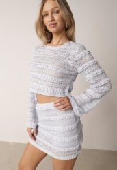 Niebieski Koronkowy Komplet Bluzka z Długim Rękawem i Spódnico-Spodenki Lupeiros. Niebieskie szorty damskie Born2be, l, bez wzorów, z koronki, eleganckie. Za 269.99 zł.