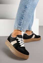 Czarne Sneakersy Klasyczne Tenisówki na Tłoczonej Platformie Nanislla. Czarne trampki i tenisówki damskie Born2be, bez wzorów, klasyczne, bez zapięcia. Za 74.99 zł.