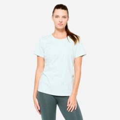 Koszulka damska Domyos Gym & Pilates. Niebieskie koszulki sportowe damskie DOMYOS, s, bez wzorów, z bawełny, sportowe, bez kołnierzyka. W wyprzedaży za 24.99 zł.