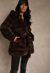 Brązowa Kurtka Futrzana z Nieodpinanym Kapturem Ozdobiona Paskiem Zetelia. Brązowe kurtki damskie Renee, m, bez wzorów, z futra. Za 269.99 zł.