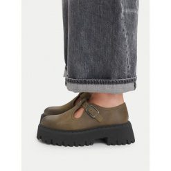 Półbuty G-Star Raw. Brązowe półbuty damskie G-Star Raw, bez wzorów, retro, bez obcasa, na płaskiej podeszwie, bez zapięcia. Za 349.99 zł.