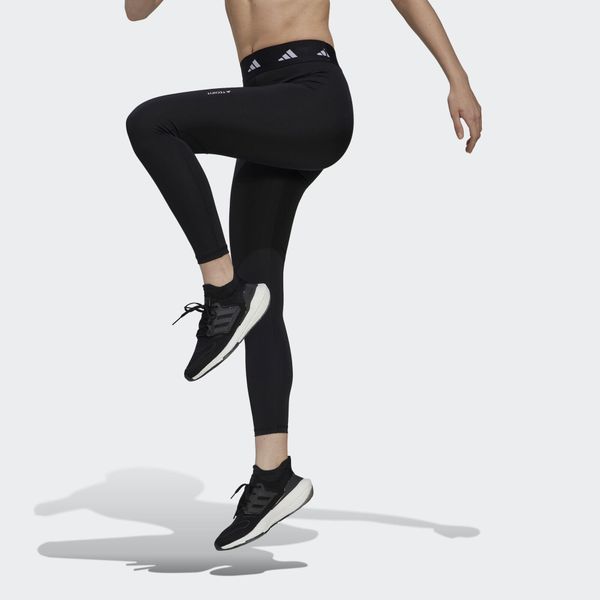 Techfit 7/8 Leggings. Czarne legginsy damskie Adidas, bez wzorów, z materiału, na fitness i siłownię. Za 139.99 zł.