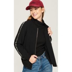 Kurtka bomber - Czarny. Czarne kurtki damskie Sinsay. Za 79.99 zł.