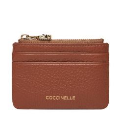 Portfel Coccinelle. Brązowe portfele damskie Coccinelle, bez wzorów. Za 299.99 zł.
