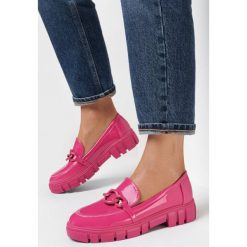 Fuksjowe Mokasyny ze Skórzaną Wkładką Nyco. Czerwone mokasyny damskie Born2be, z jeansu, eleganckie. Za 44.99 zł.