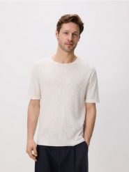 Sweter z krótkim rękawem - złamana biel. Swetry przez głowę męskie Reserved, l, bez wzorów, z bawełny, bez kołnierzyka. W wyprzedaży za 45.99 zł.