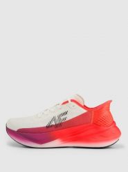 4F Buty do biegania FLOW RUN damskie - koralowe 37. Pomarańczowe obuwie sportowe damskie 4f, bez wzorów, z neoprenu, do biegania. Za 349.99 zł.