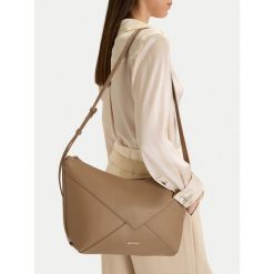 Torebka GINO ROSSI. Brązowe torebki do ręki damskie Gino Rossi, bez wzorów, klasyczne, bez dodatków. Za 199.99 zł.