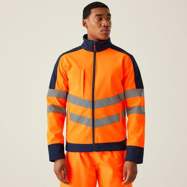 Kurtka refleksyjna softshell 3 warstwowa Regatta. Brązowe kurtki męskie Regatta, na lato, m, bez wzorów, z materiału, bez kaptura. Za 489.99 zł.