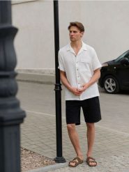 Koszula regular z bawełny - biały. Białe koszule męskie Reserved, l, bez wzorów, z bawełny, bez kołnierzyka, bez ramiączek. Za 119.99 zł.