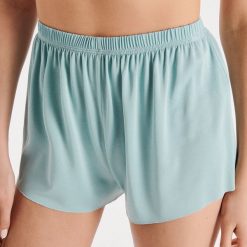 Materiałowe szorty High Waist - Niebieski. Szorty damskie marki Cropp. Za 31.99 zł.