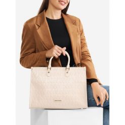 Torebka Nine West. Białe torebki do ręki damskie Nine West, bez wzorów, klasyczne, bez dodatków. Za 299.99 zł.