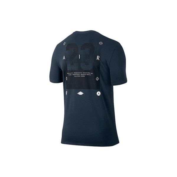 Koszulka męska nike air jordan clutch tee armory navy. Niebieskie koszulki sportowe męskie Jordan, m, bez wzorów, bez kołnierzyka, bez ramiączek, do koszykówki. Za 139.00 zł.
