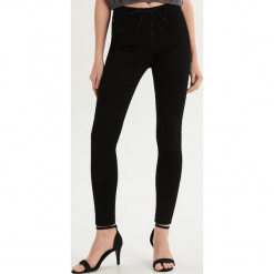 Spodnie skinny z wiązaniem - Czarny. Spodnie materiałowe damskie marki Sinsay. W wyprzedaży za 39.99 zł.