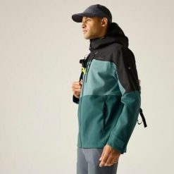 Męska wodoodporna kurtka z kapturem i panelami Maland II. Czarne kurtki męskie Regatta, l, bez wzorów, z materiału, z kapturem. Za 329.99 zł.