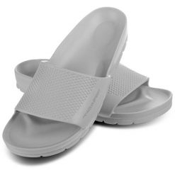 Klapki basenowe unisex Aqua Speed Oslo. Fioletowe skarpety damskie Aqua-Speed, bez wzorów. Za 59.99 zł.